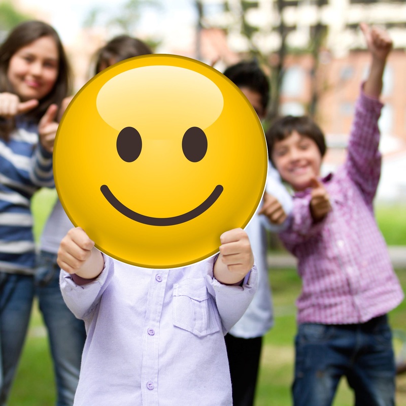 Faces Smiley Face   Foam Core Cutout  –      Big Head