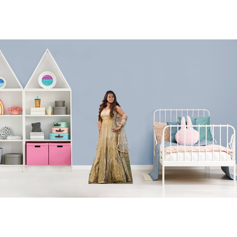 Princess:  Happy  Stand In   Foam Core Cutout  –      Stand Out