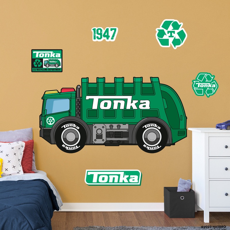 Garbage Truck – RealBig Classic Collection – Official Hasbro – Reusable Vinyl Wall Decals