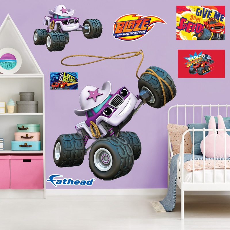 Starla – Blaze and the Monster Machines – RealBig Collection – Official Nickelodeon – Reusable Vinyl Wall Decals