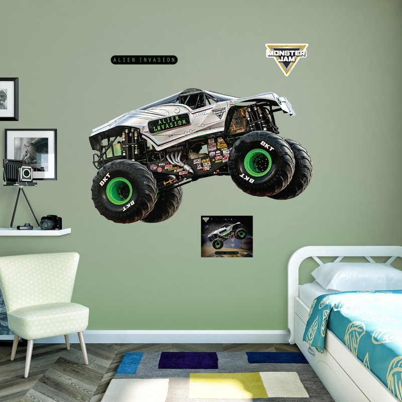 Alien Invasion – Monster Jam – RealBig Collection – Official Monster Jam – Reusable Vinyl Wall Decals