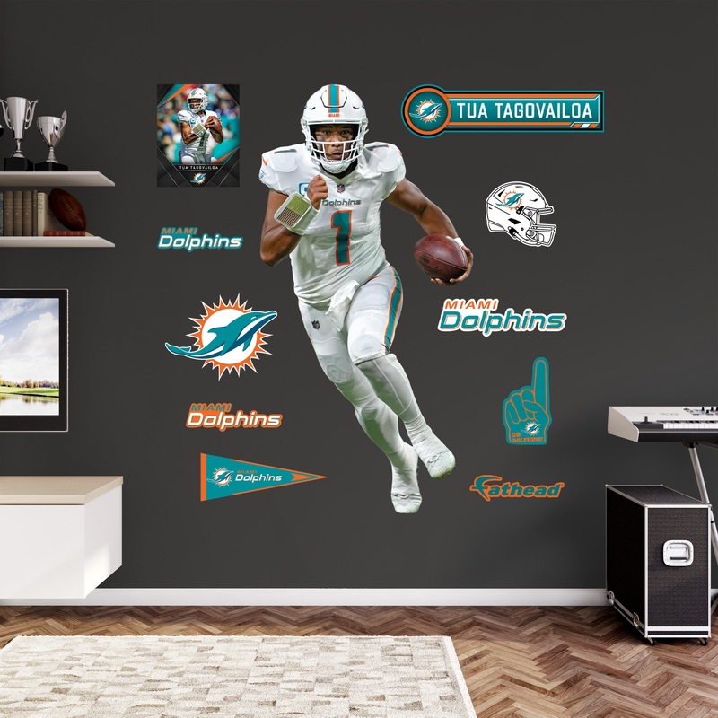 Tua Tagovailoa Rush – RealBig Collection – Official NFL – Miami Dolphins – Reusable Vinyl Wall Decals